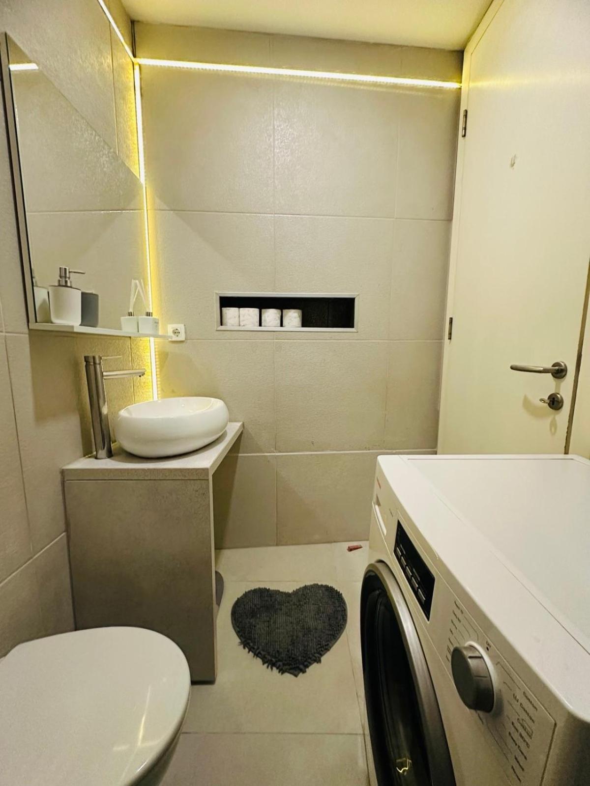 Relax Exclusive Apartment Free Public Parking 塞拉耶佛 外观 照片